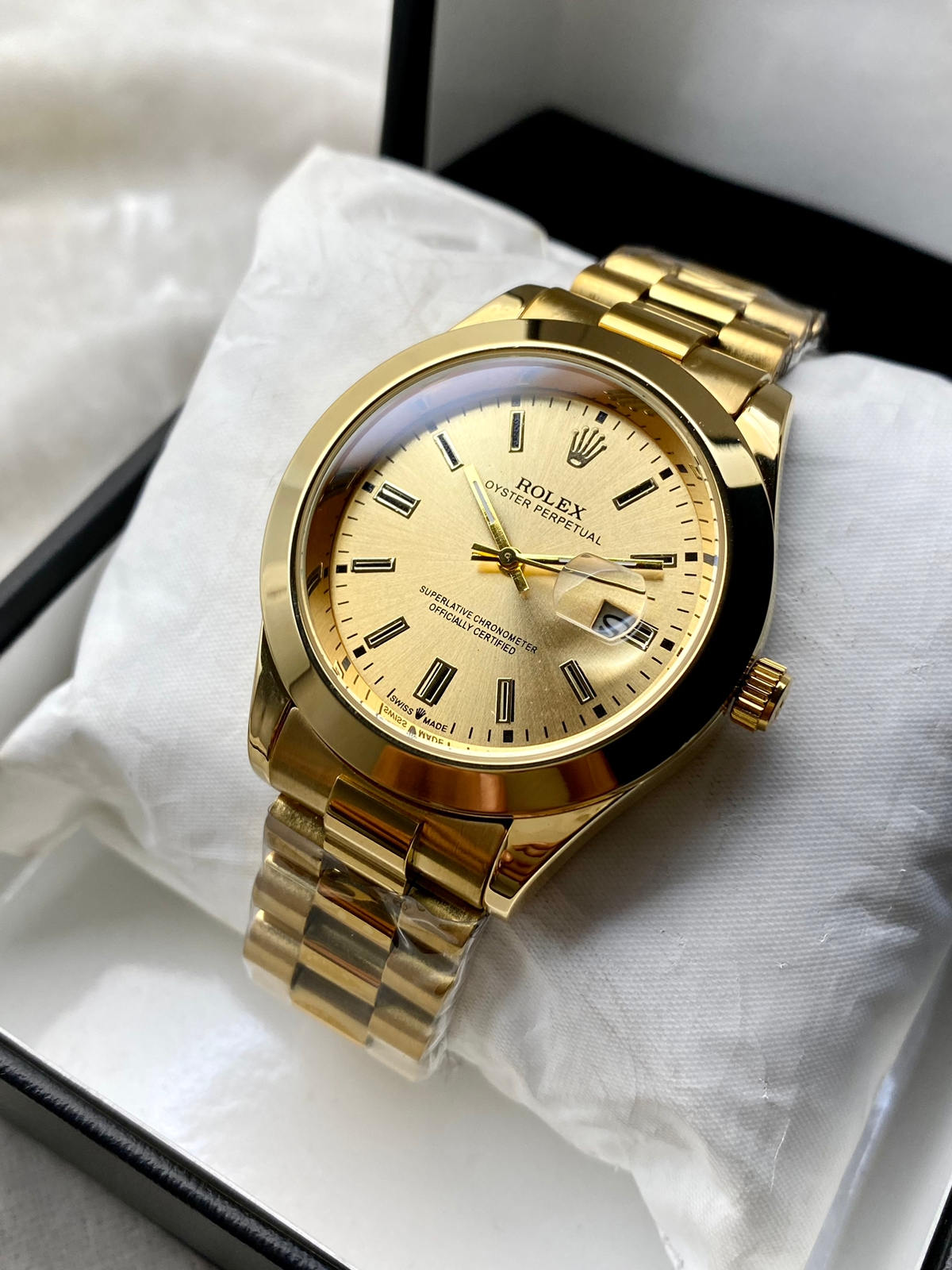New Model golden chain golden dial With date – Time4Shops